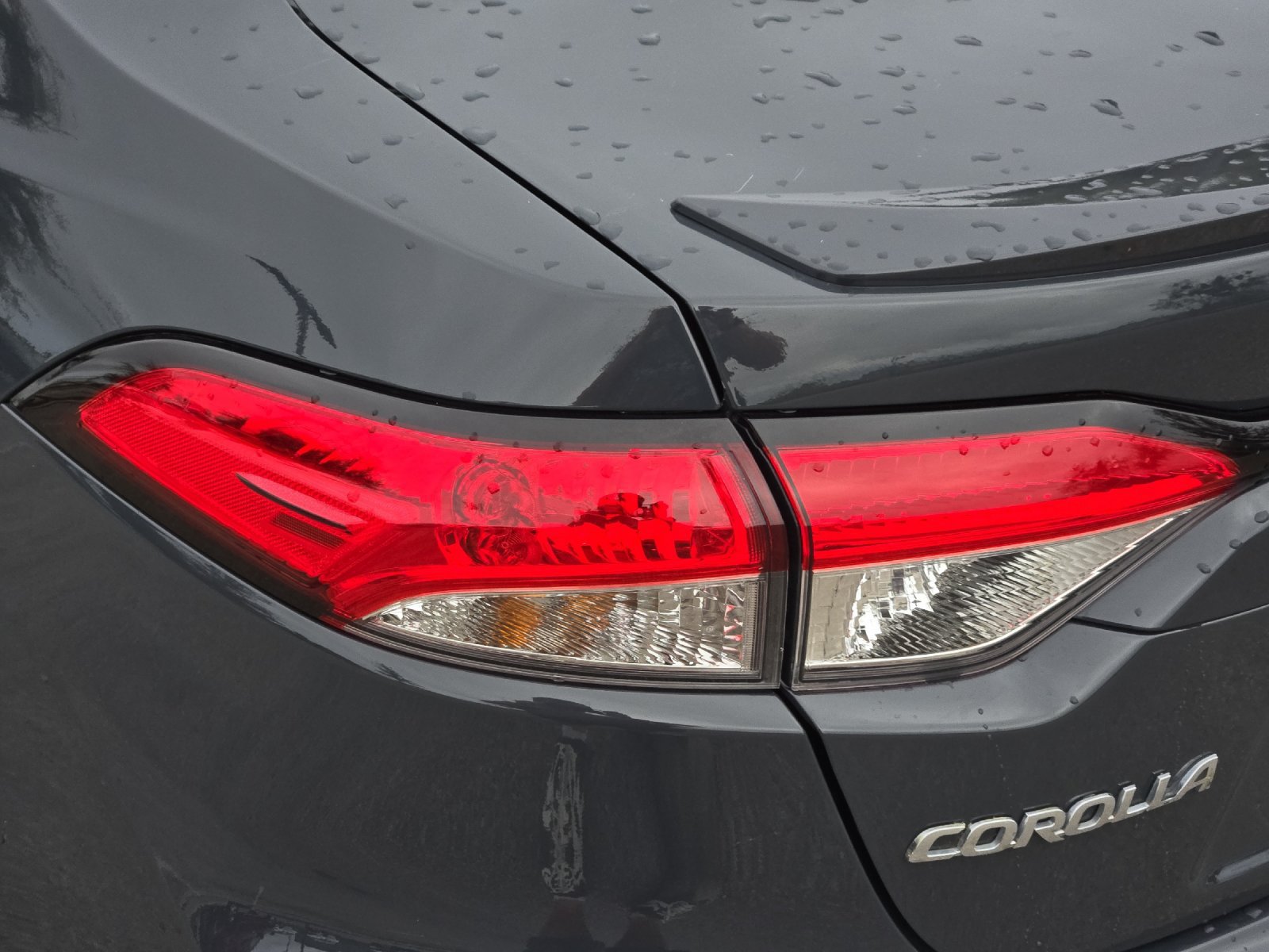 Certified 2025 Toyota Corolla SE FWD image 24