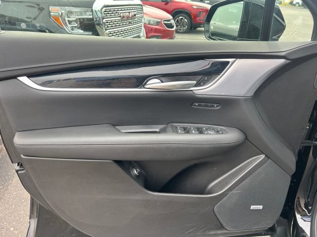 Used 2024 Cadillac XT5 Premium Luxury w/ LPO, Floor Liner Package AWD/4WD image 26