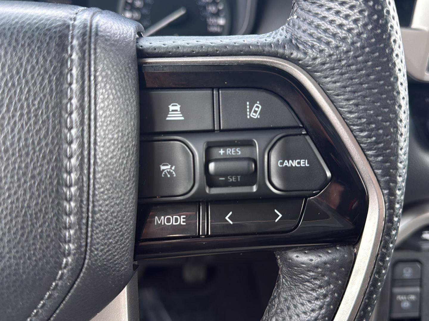 Used 2022 Toyota Tundra Limited AWD/4WD image 30