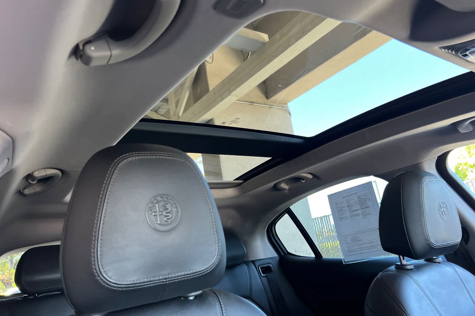 Used 2019 Alfa Romeo Stelvio w/ Nero Edizione RWD image 18