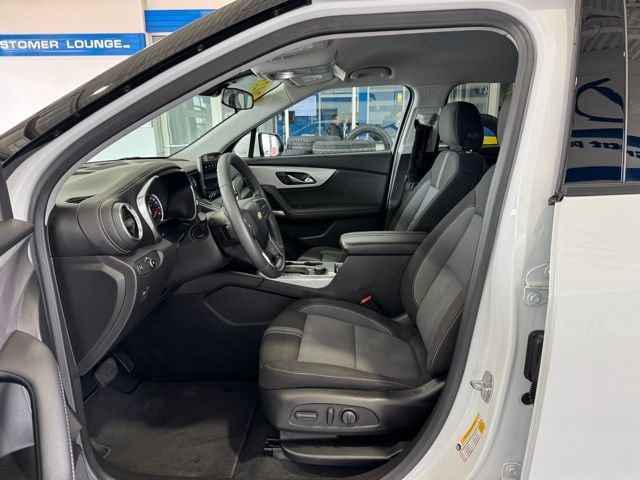 Used 2023 Chevrolet Blazer LT FWD image 7