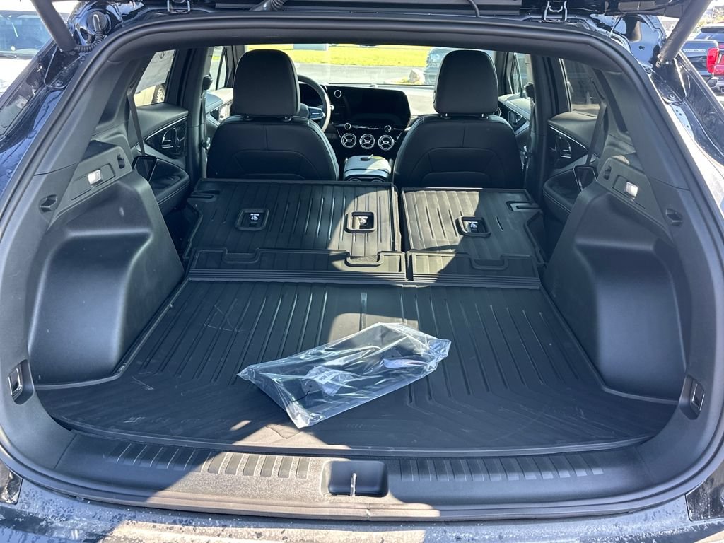 New 2026 Chevrolet Blazer EV LT AWD/4WD image 9