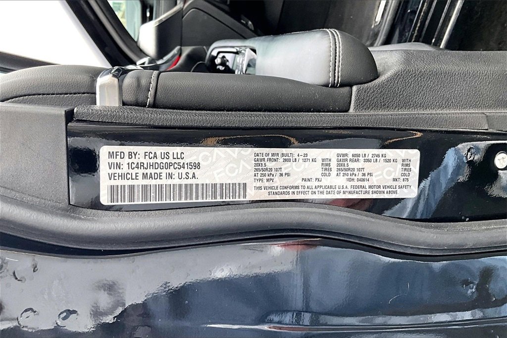 Used 2023 Jeep Grand Cherokee Overland w/ MOPAR Finishing Package image 35