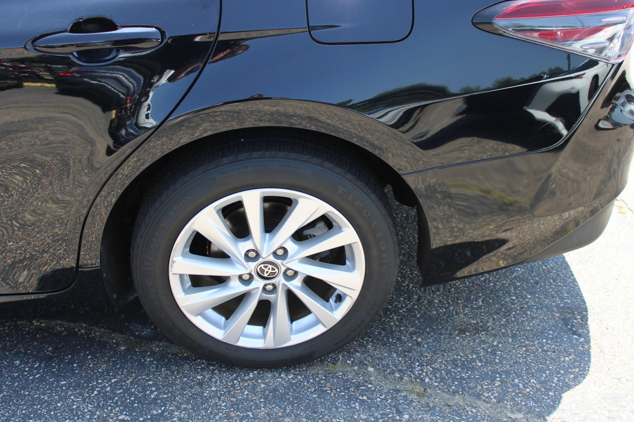 Used 2023 Toyota Camry LE FWD image 29