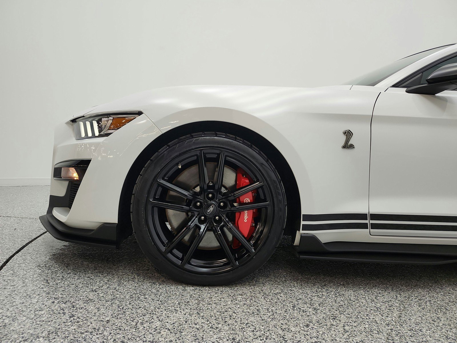 Used 2021 Ford Mustang Shelby GT500 w/ Technology Package RWD image 20