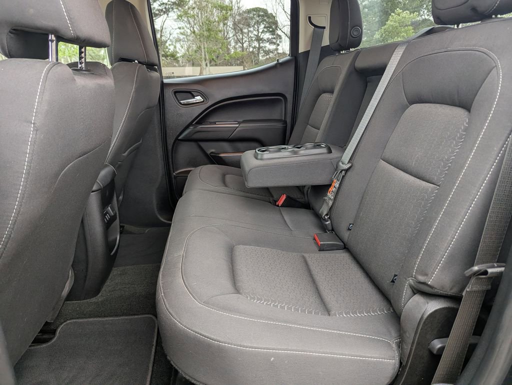 Used 2018 GMC Canyon SLE image 18