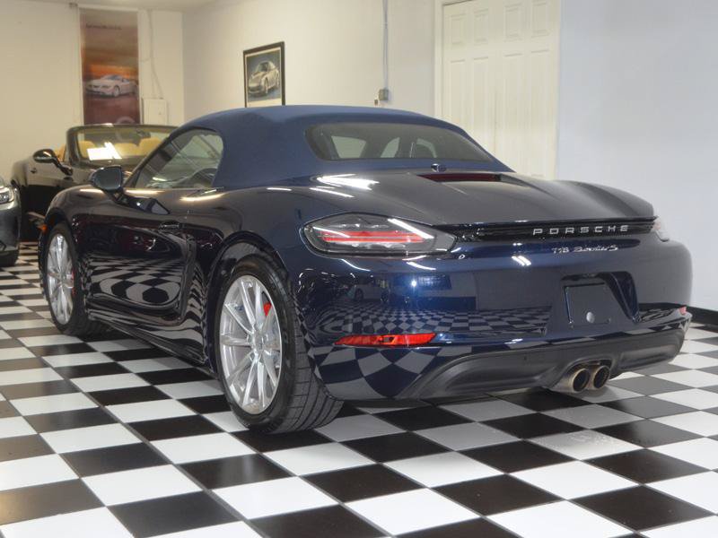 Used 2019 Porsche 718 Boxster S w/ Sport Chrono Package RWD image 8