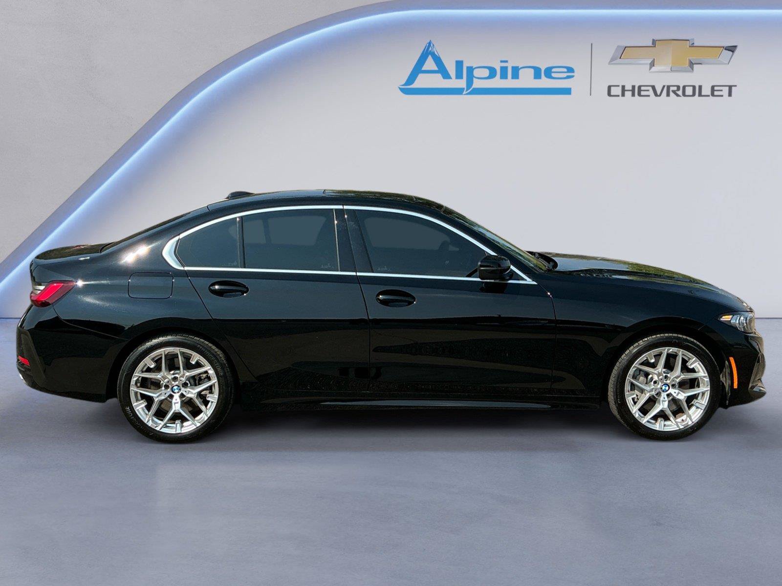 Used 2026 BMW 330i xDrive Sedan AWD/4WD image 6