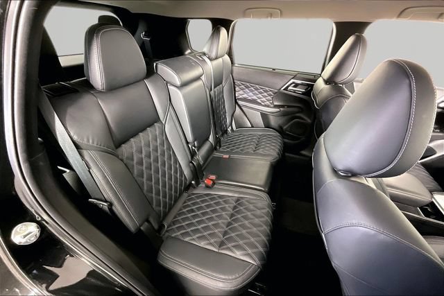 Used 2023 Mitsubishi Outlander SEL FWD image 24
