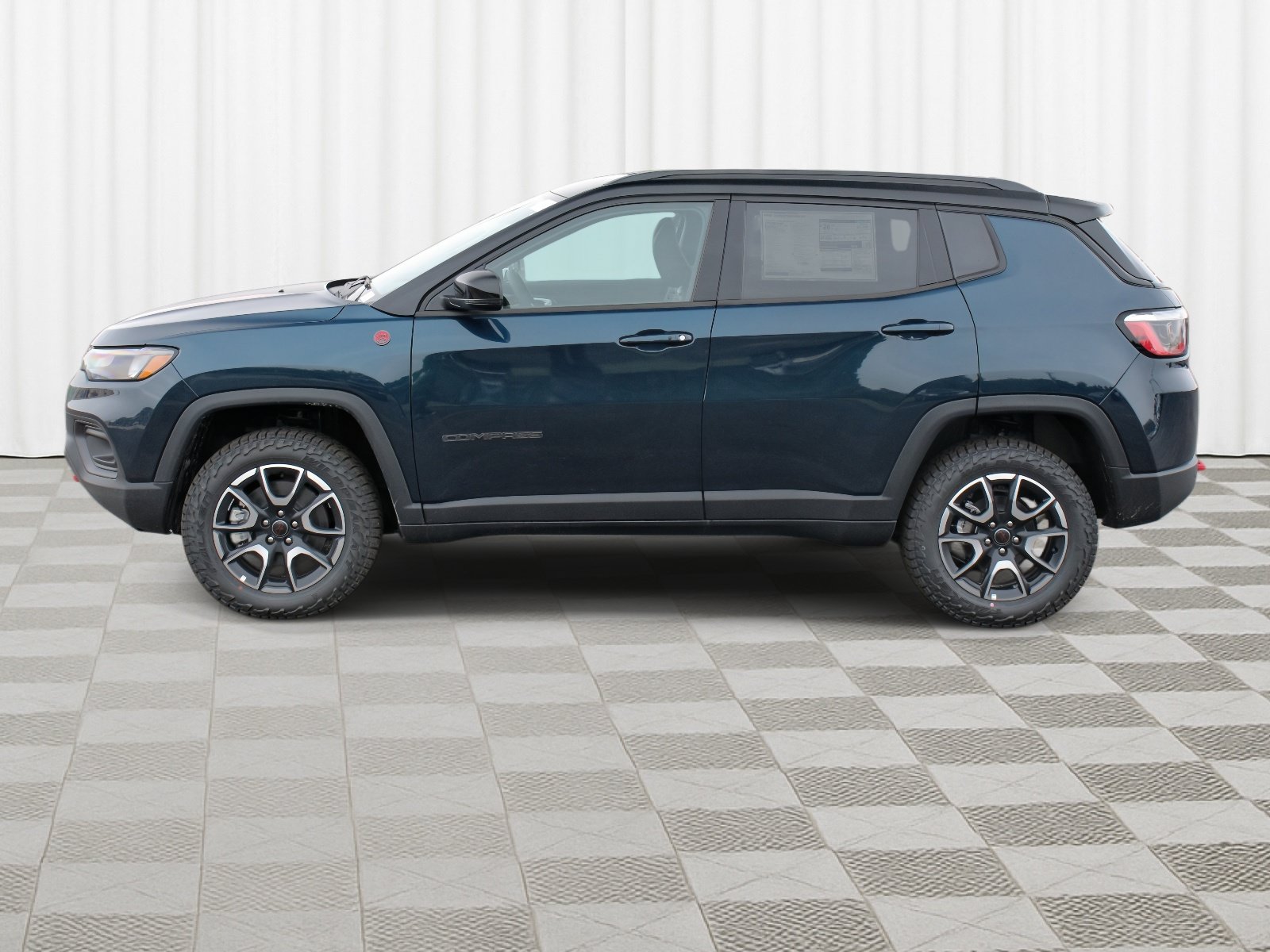 New 2026 Jeep Compass Trailhawk AWD/4WD image 36