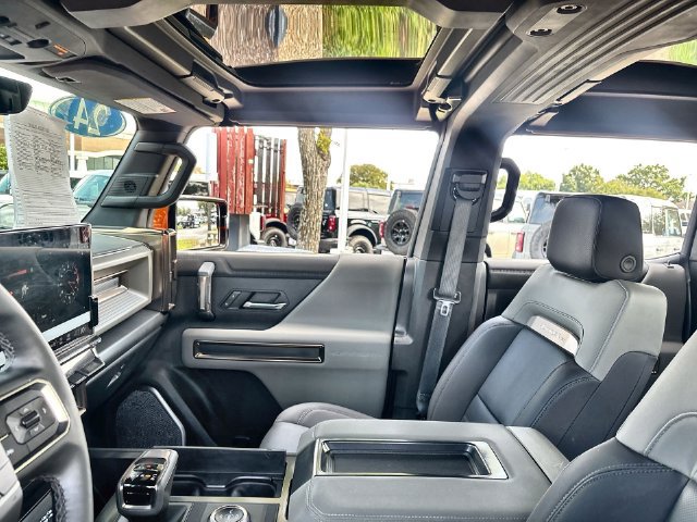 Used 2024 GMC Hummer EV 3X w/ LPO, Sport Package AWD/4WD image 13