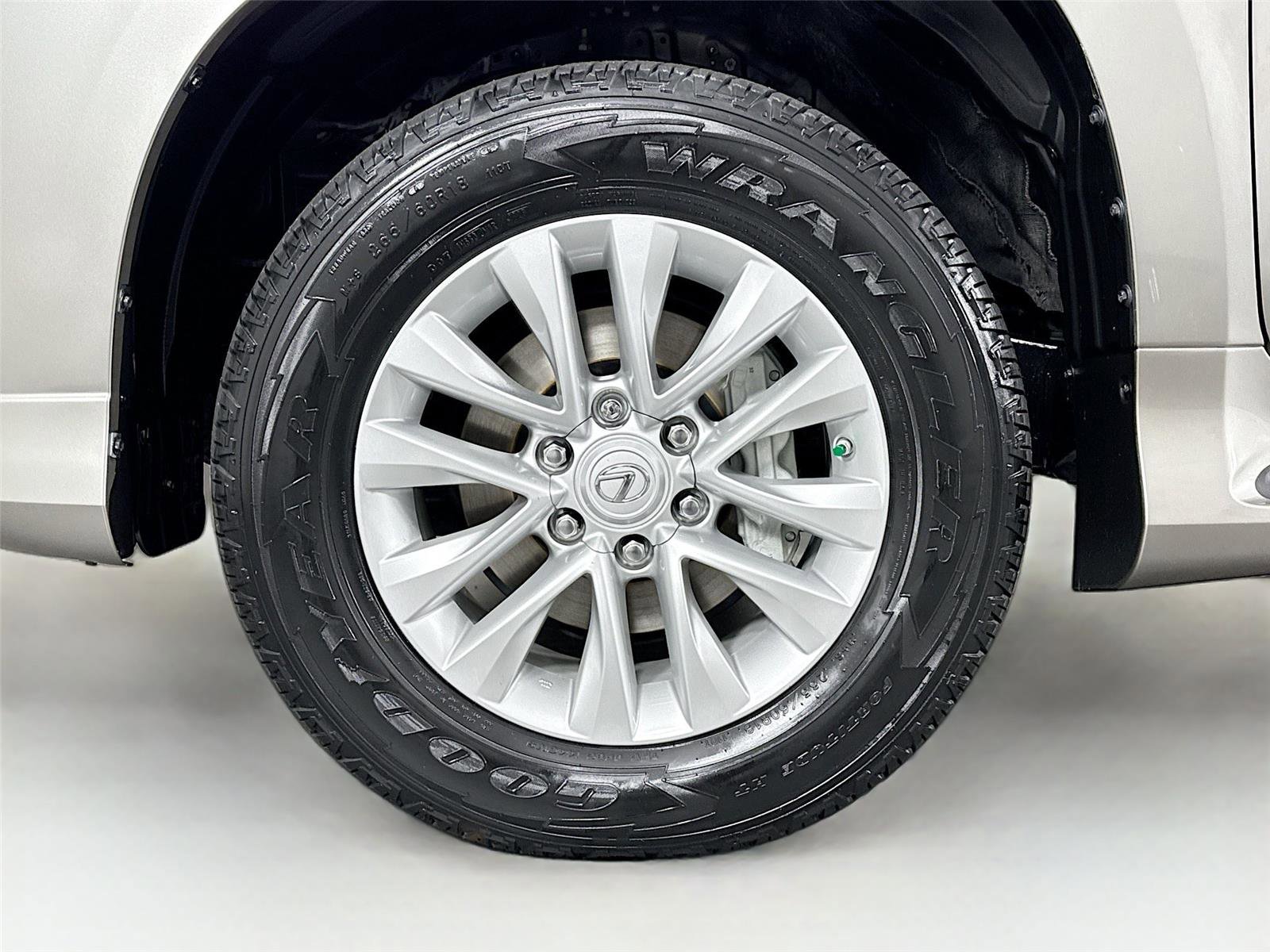 Used 2023 Lexus GX 460 Premium image 12