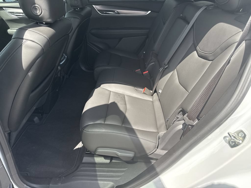 Used 2024 Cadillac XT6 Luxury FWD image 25
