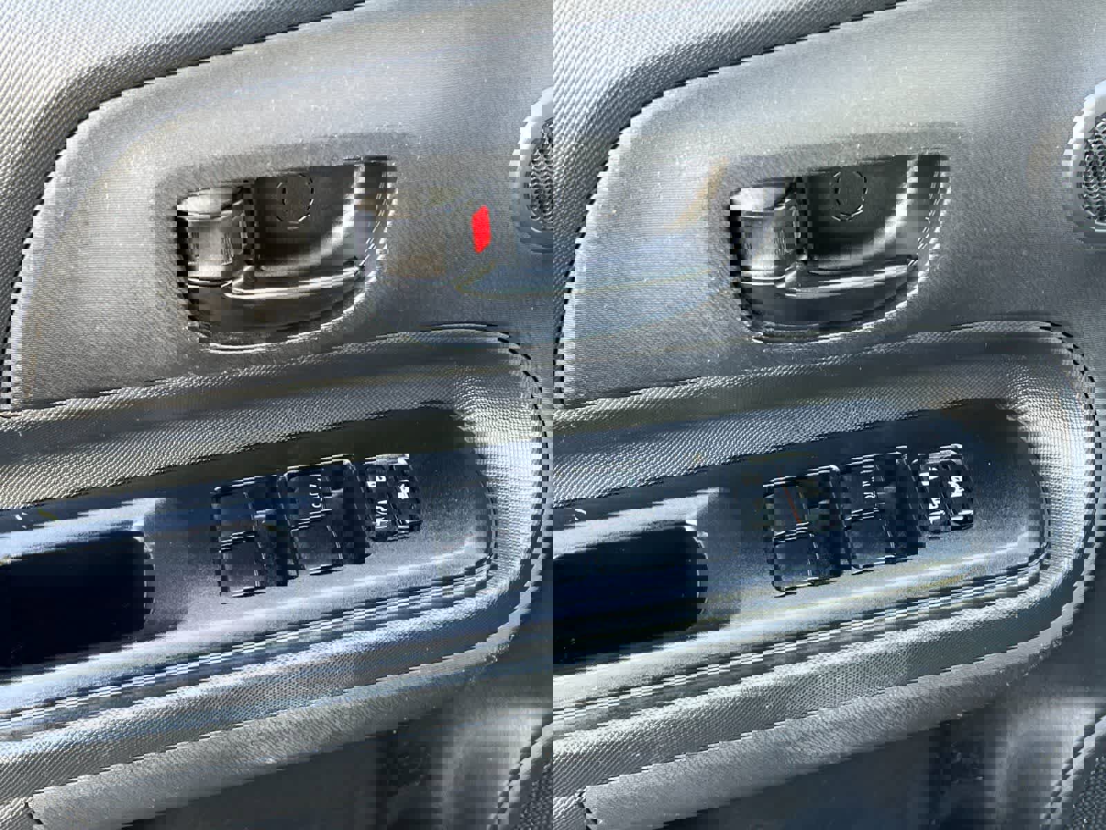 Used 2018 Toyota Prius C One image 13