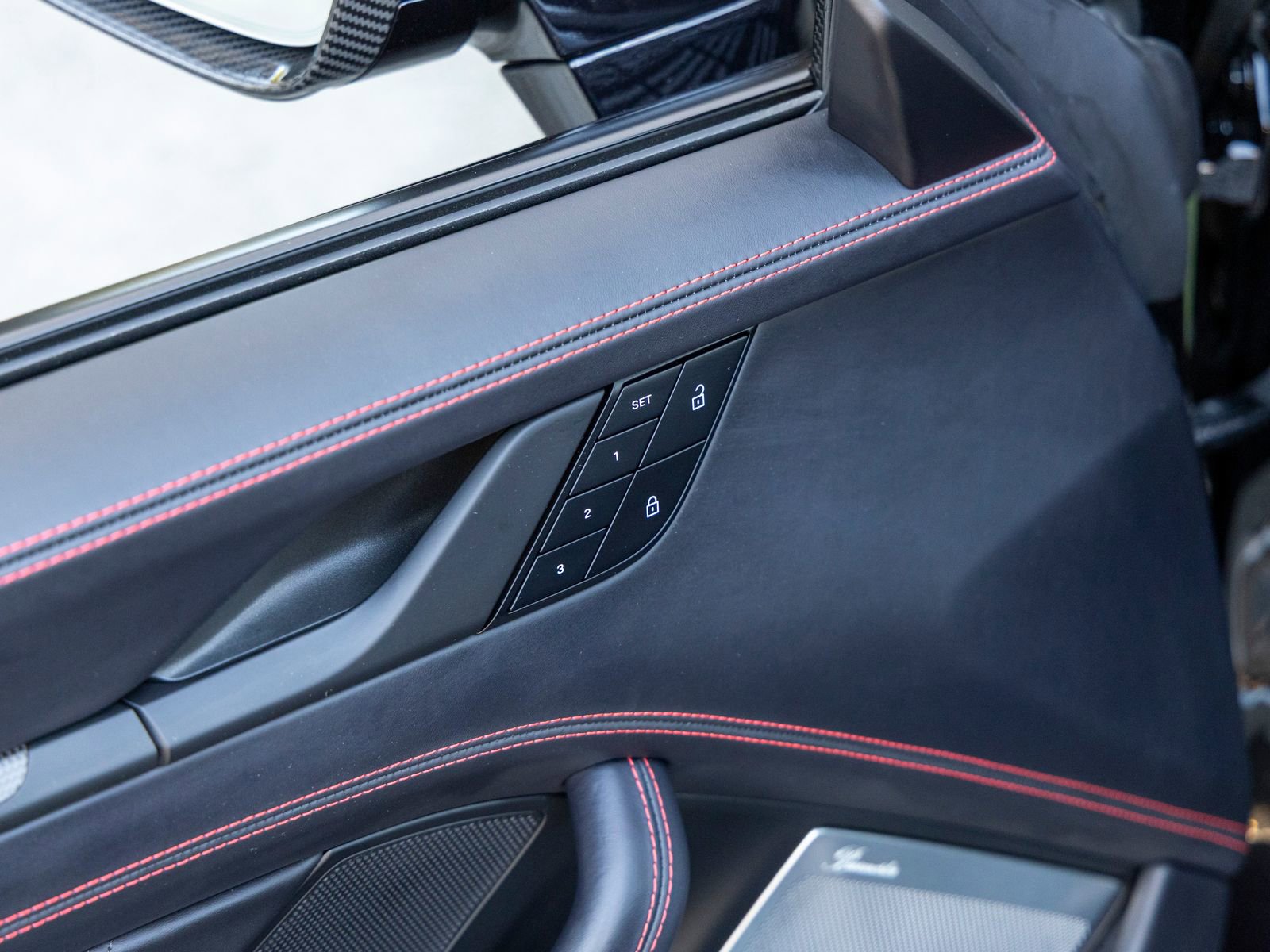 Used 2023 Porsche 911 Targa 4 GTS image 34