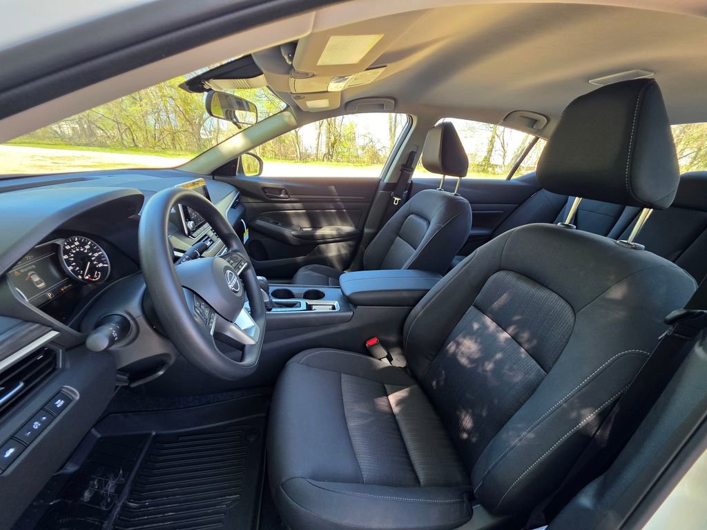 New 2026 Nissan Altima 2.5 SV image 14