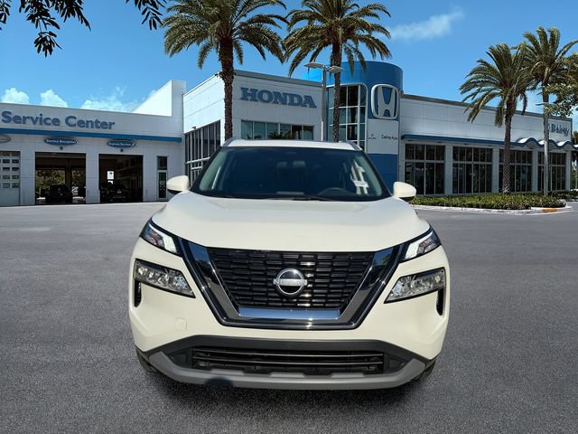 Used 2023 Nissan Rogue SV w/ SV Premium B Package FWD image 3