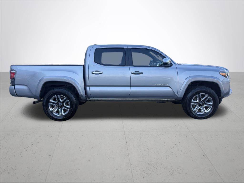 Used 2018 Toyota Tacoma Limited AWD/4WD image 6