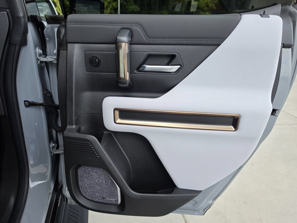 Used 2025 GMC Hummer EV 2X w/ LPO, Dark Essentials Package AWD/4WD image 39