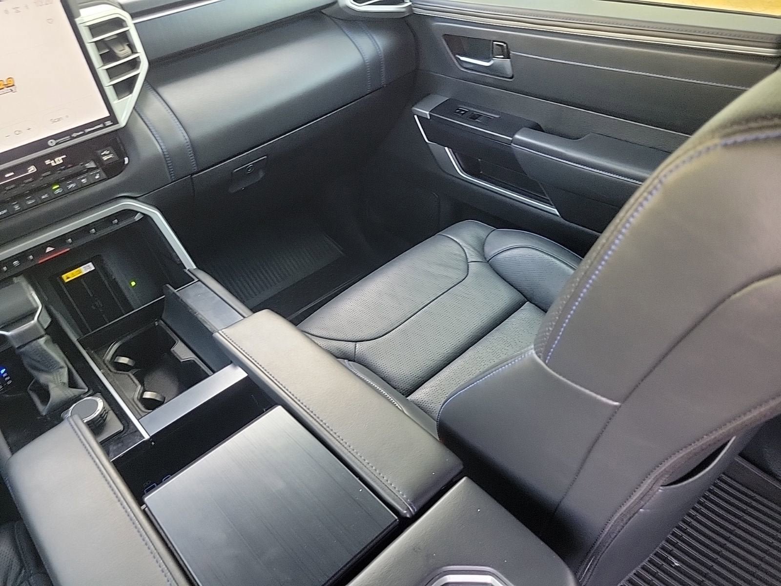 Used 2024 Toyota Sequoia Platinum RWD image 19