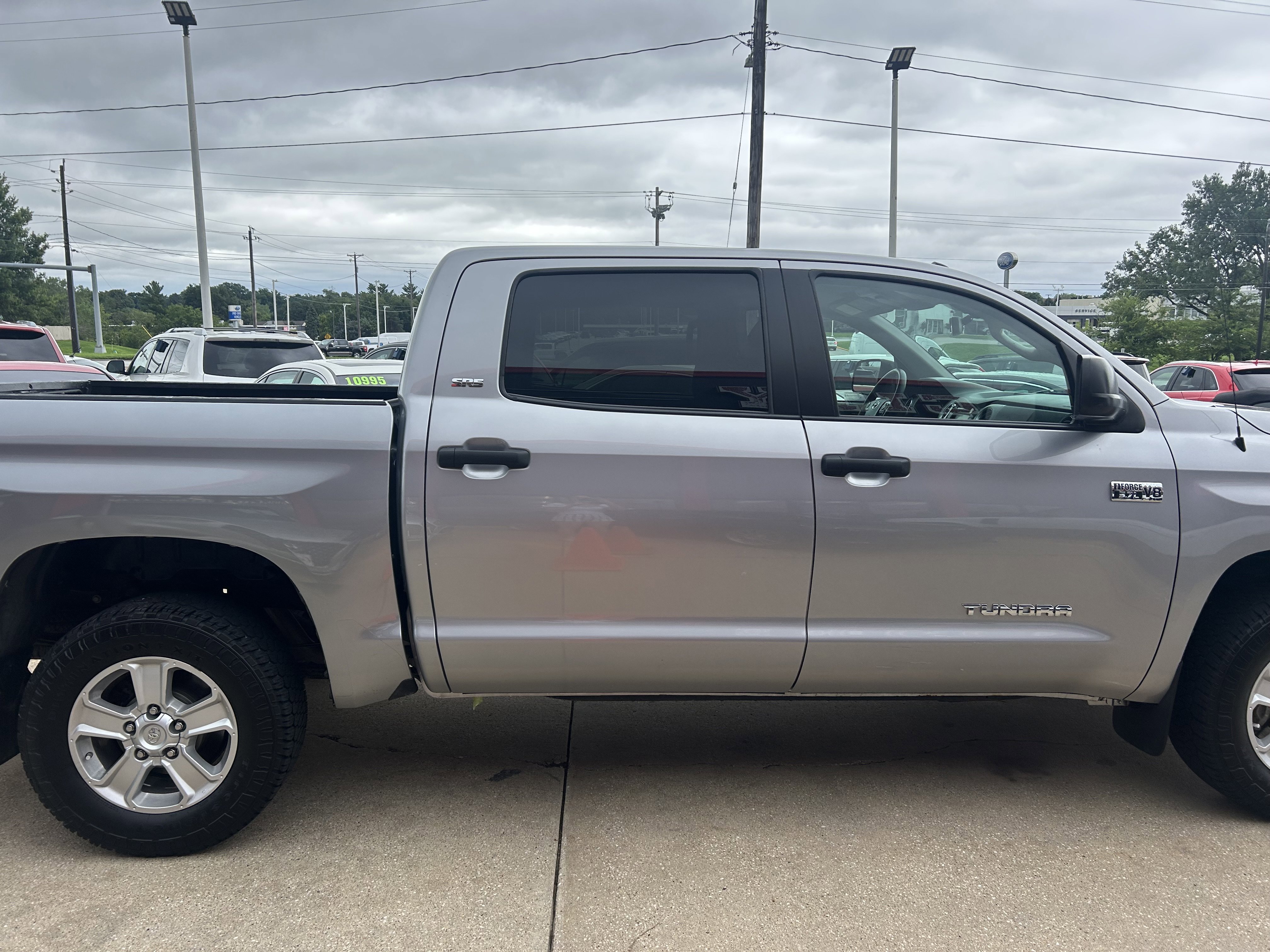 Used 2017 Toyota Tundra SR5 image 4
