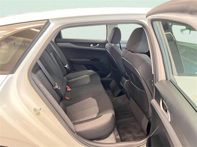 Used 2025 Kia K5 LXS image 11