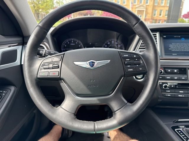 Used 2015 Hyundai Genesis 3.8 AWD/4WD image 15