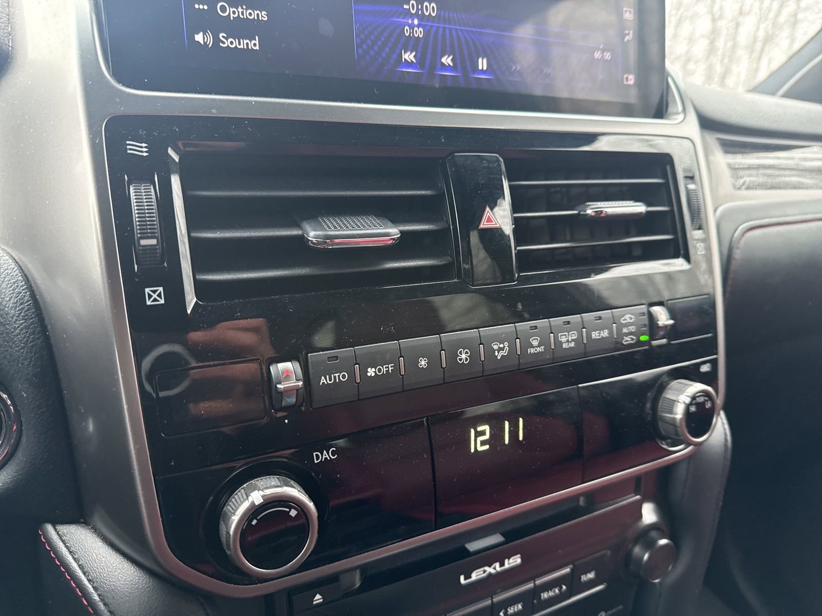 Used 2023 Lexus GX 460 Premium w/ Premium Package image 23