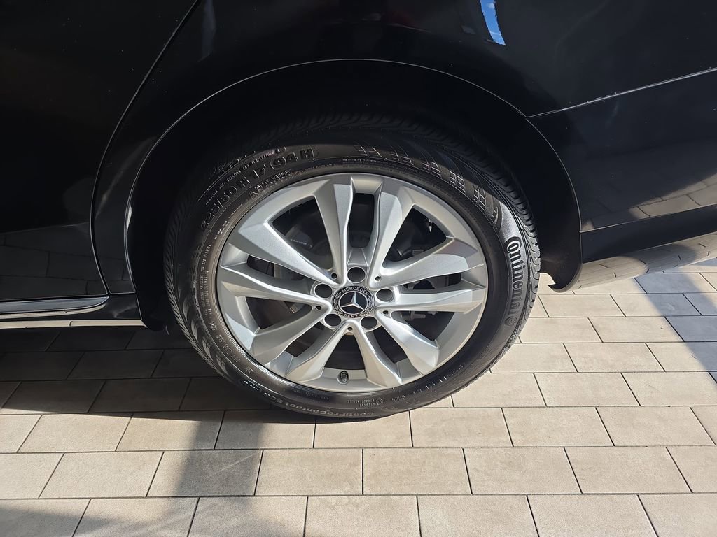 Certified 2021 Mercedes-Benz C 300 4MATIC Sedan image 36