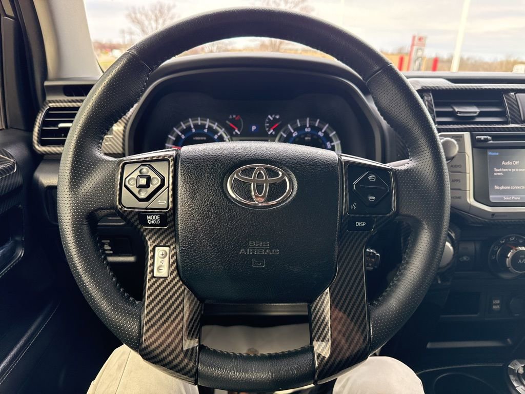 Used 2018 Toyota 4Runner SR5 image 11