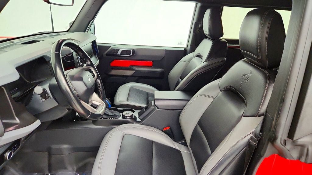 Used 2023 Ford Bronco Black Diamond w/ Sasquatch Package AWD/4WD image 19
