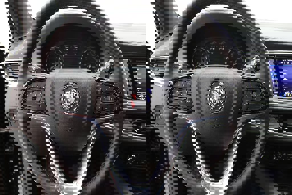 Used 2023 Buick Enclave Essence w/ Experience Buick Package image 18