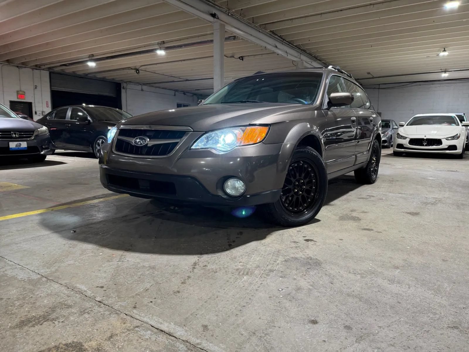 Used 2008 Subaru Outback 2.5i Limited AWD/4WD image 1