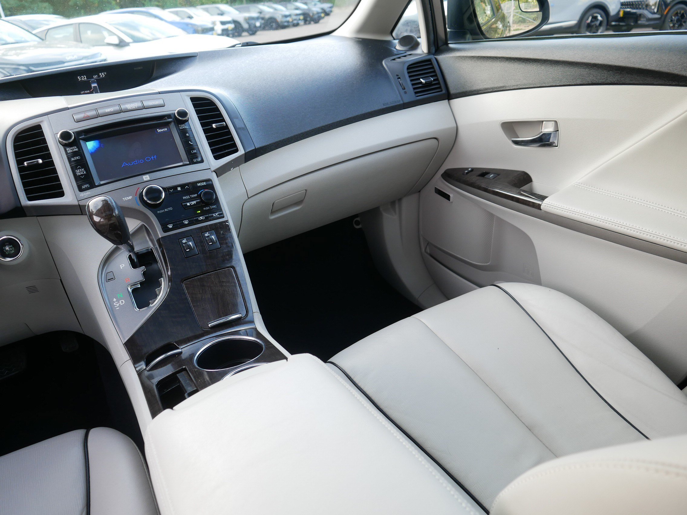 Used 2013 Toyota Venza XLE w/ XLE Premium Pkg FWD image 11