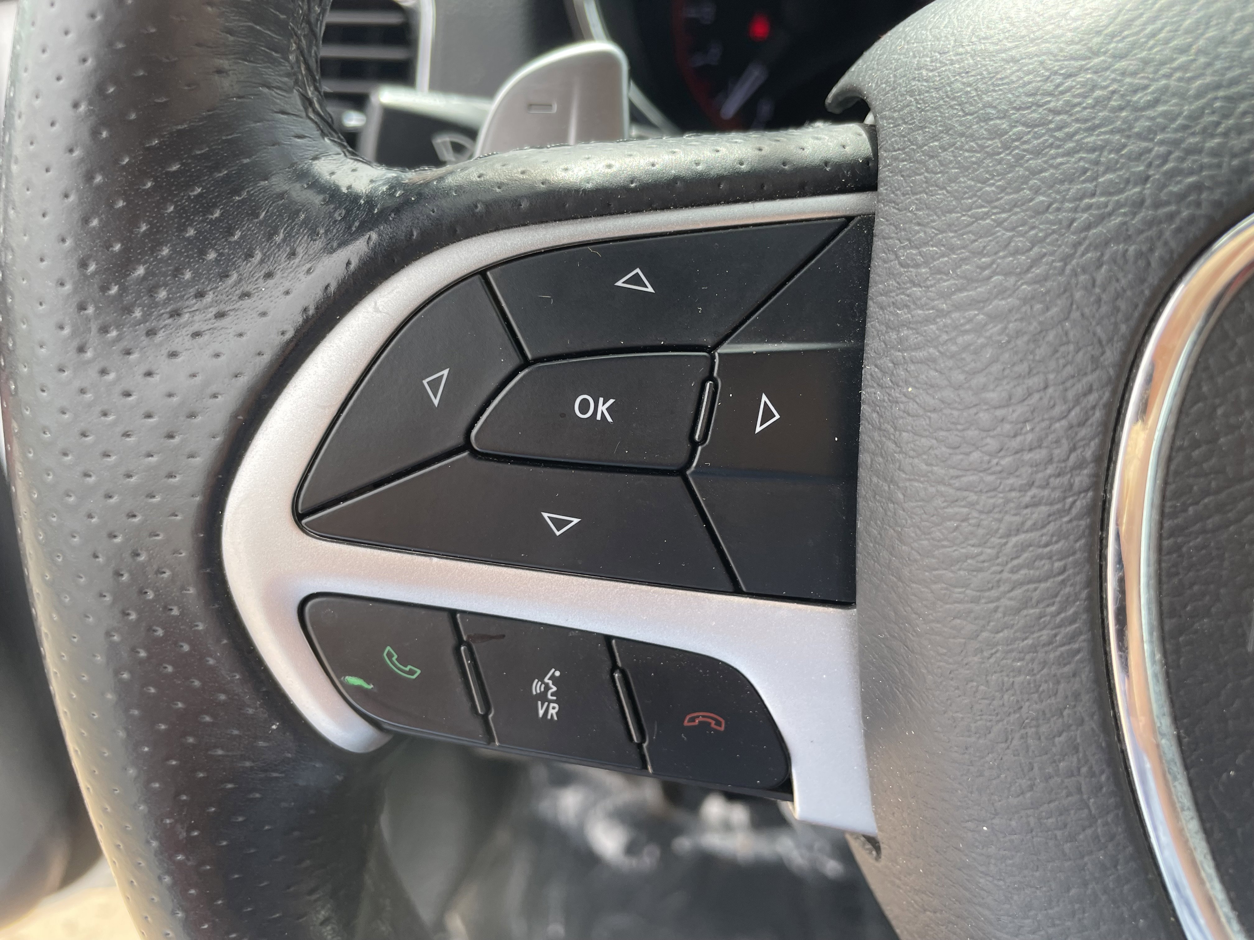 Used 2017 Dodge Durango R/T AWD/4WD image 14
