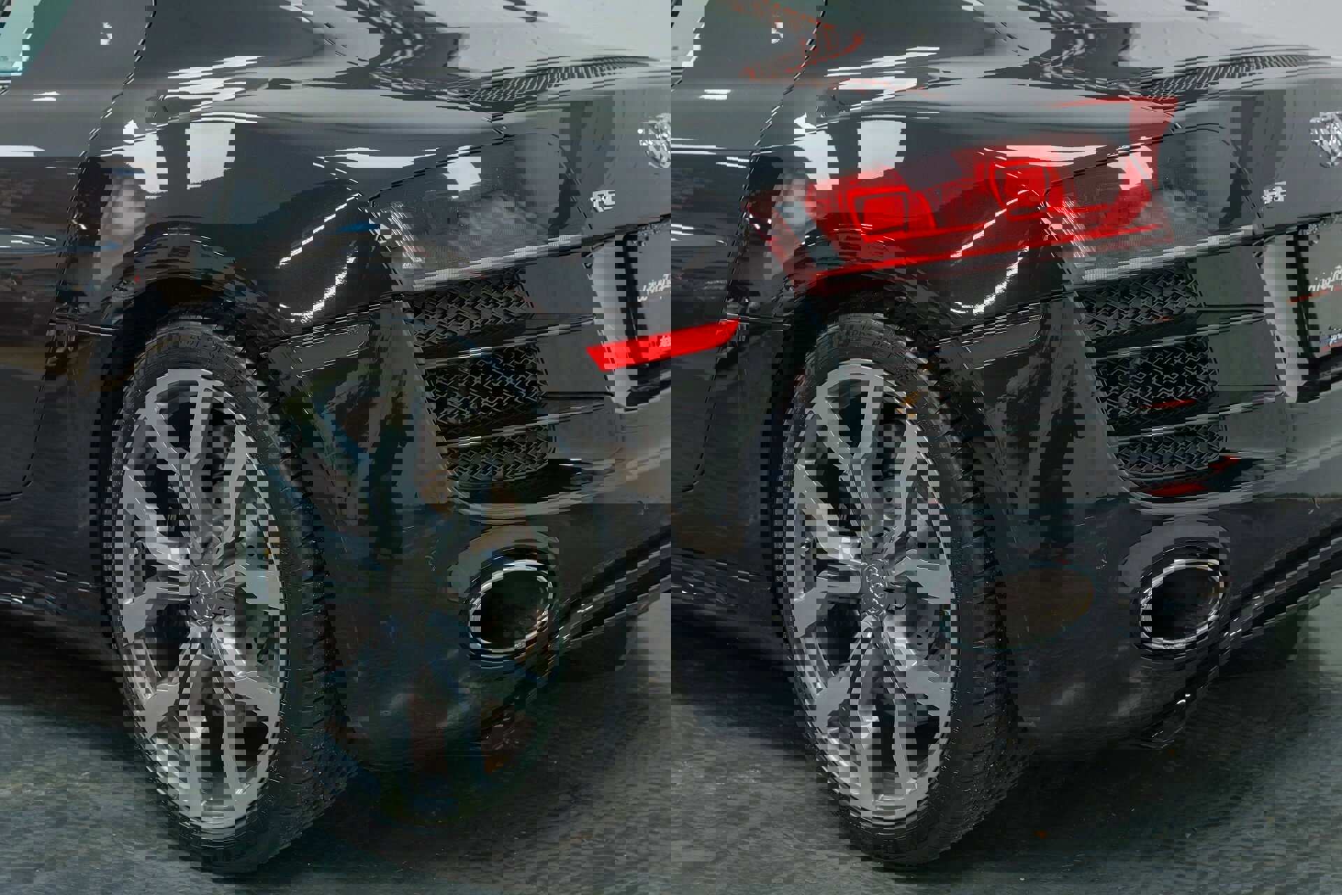 Used 2011 Audi R8 V10 image 20