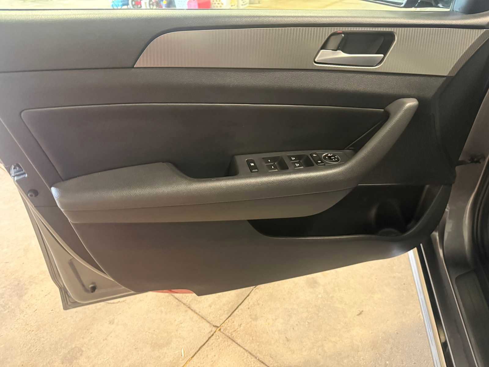 Used 2019 Hyundai Sonata Sport w/ Tech Package 03 FWD image 19