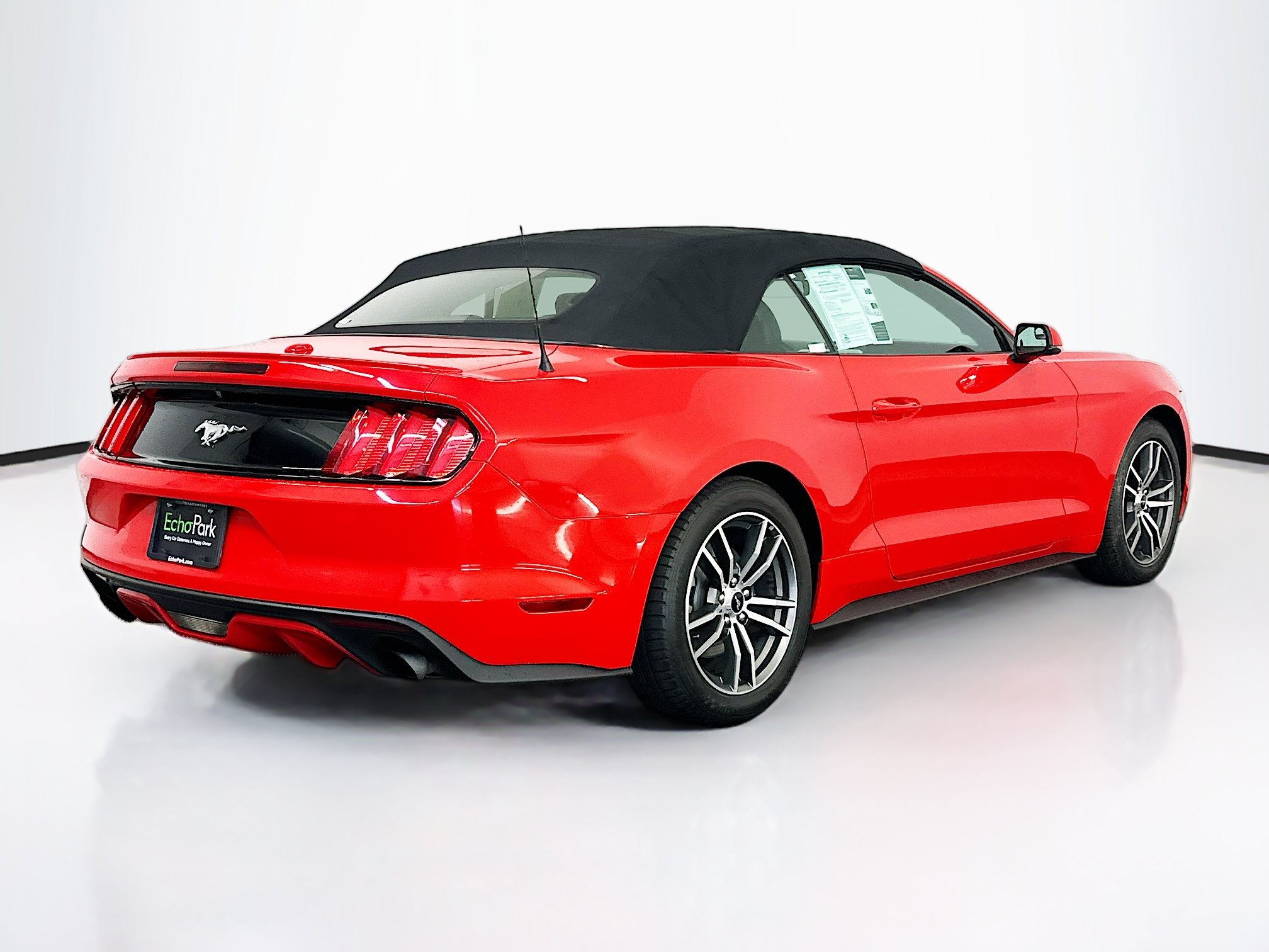 Used 2016 Ford Mustang Premium RWD image 9