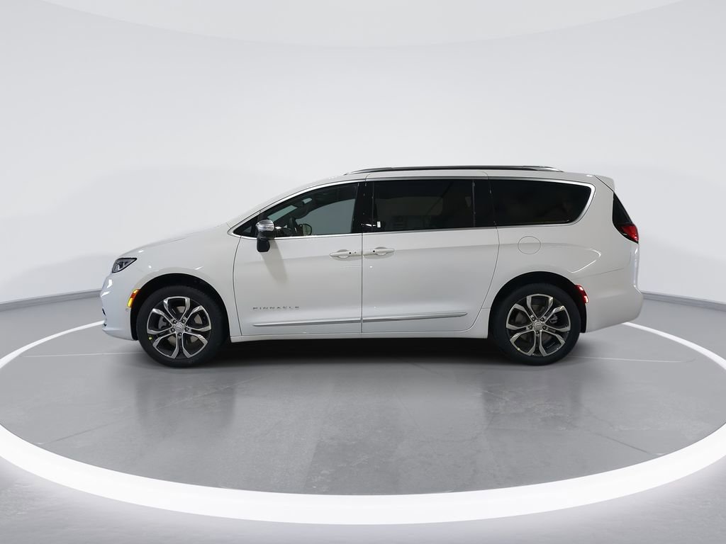 New 2026 Chrysler Pacifica Pinnacle w/ Trailer Tow Group image 5