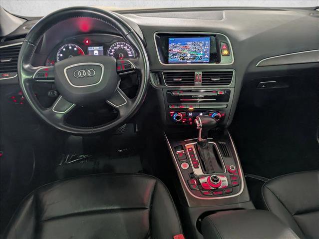 Used 2017 Audi Q5 2.0T Premium Plus w/ Technology Package image 18