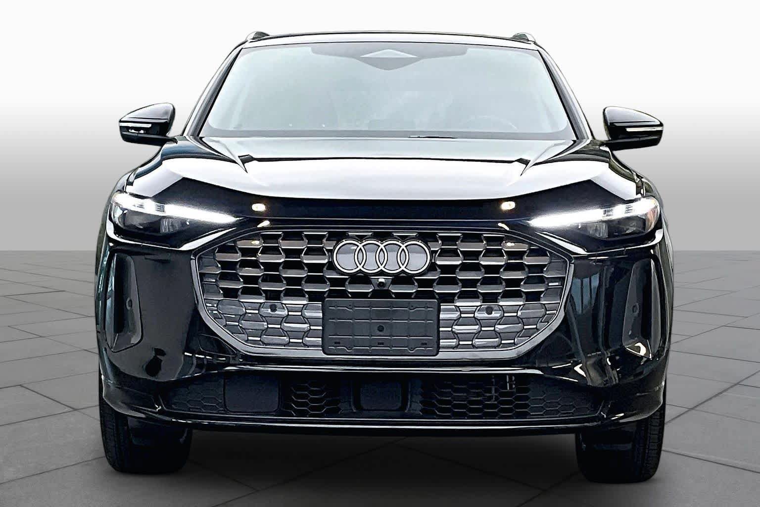 Certified 2025 Audi Q5 Premium AWD/4WD image 4