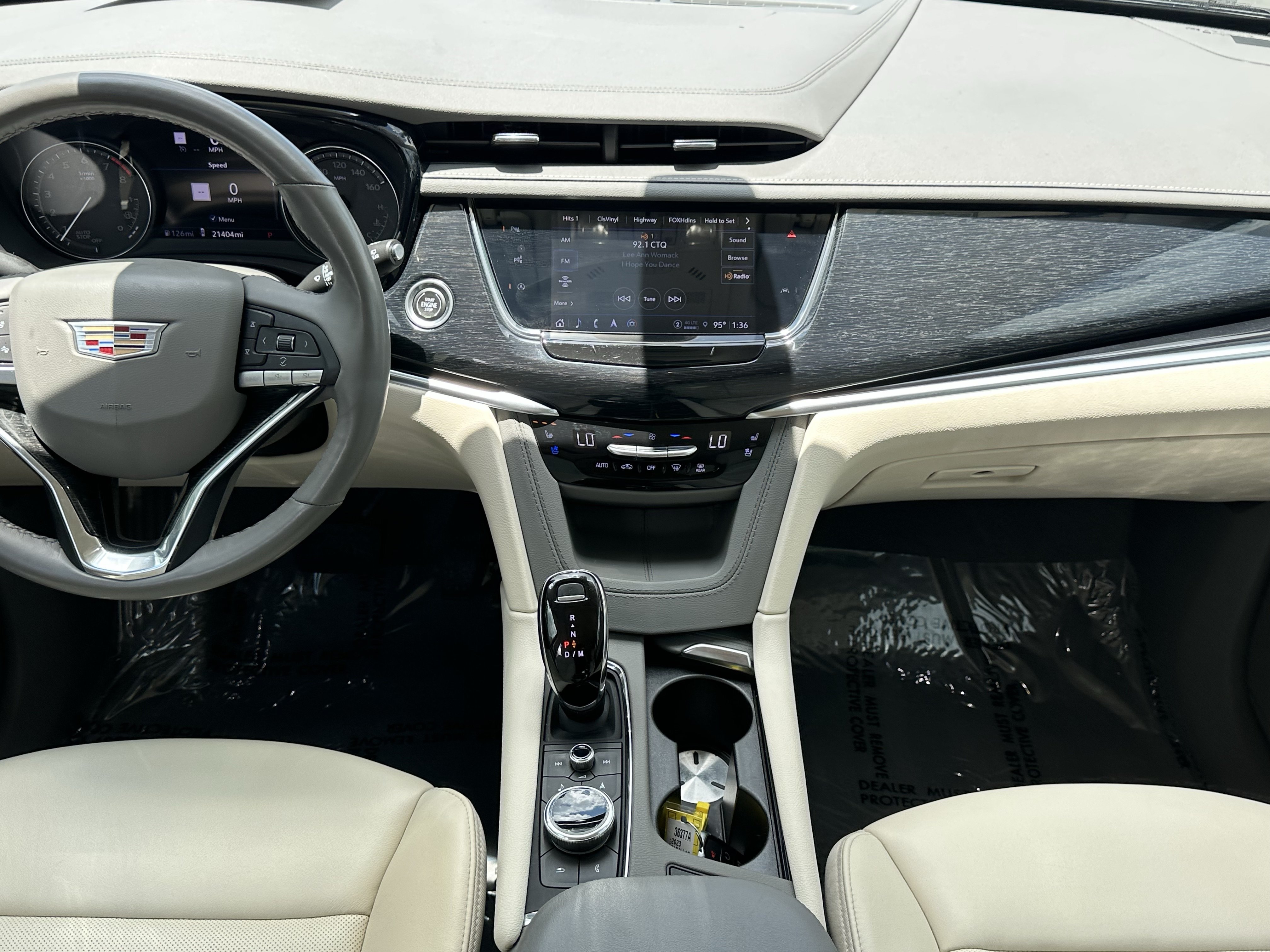 Certified 2023 Cadillac XT6 Premium Luxury w/ Technology Package FWD image 13