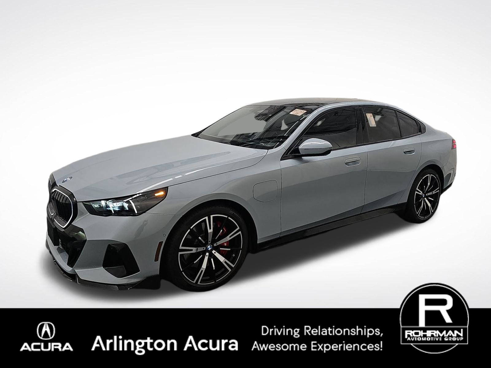 Used 2026 BMW 550e xDrive AWD/4WD image 1