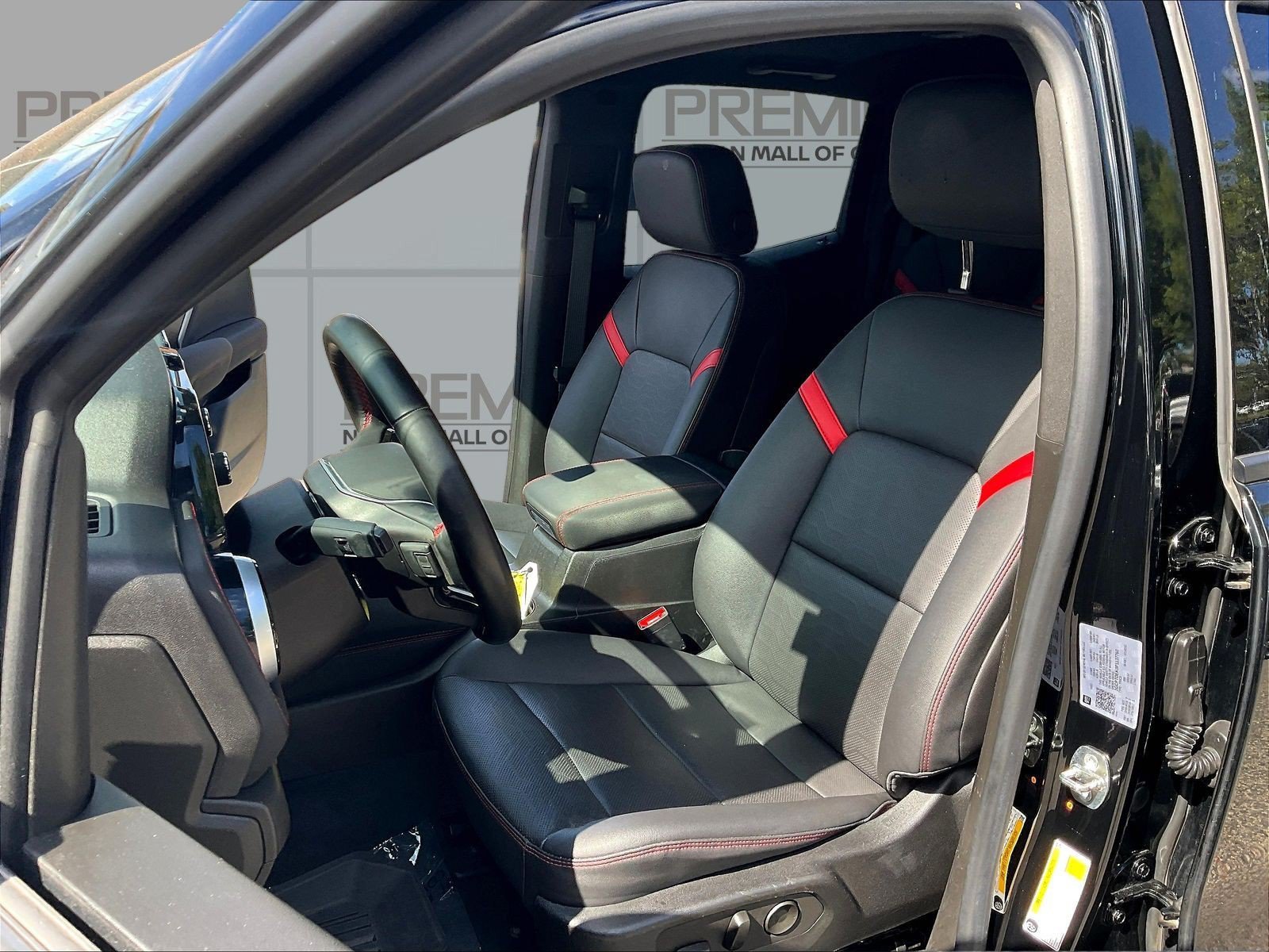 Used 2023 Chevrolet Colorado Z71 w/ Z71 Convenience Package 2 AWD/4WD image 24