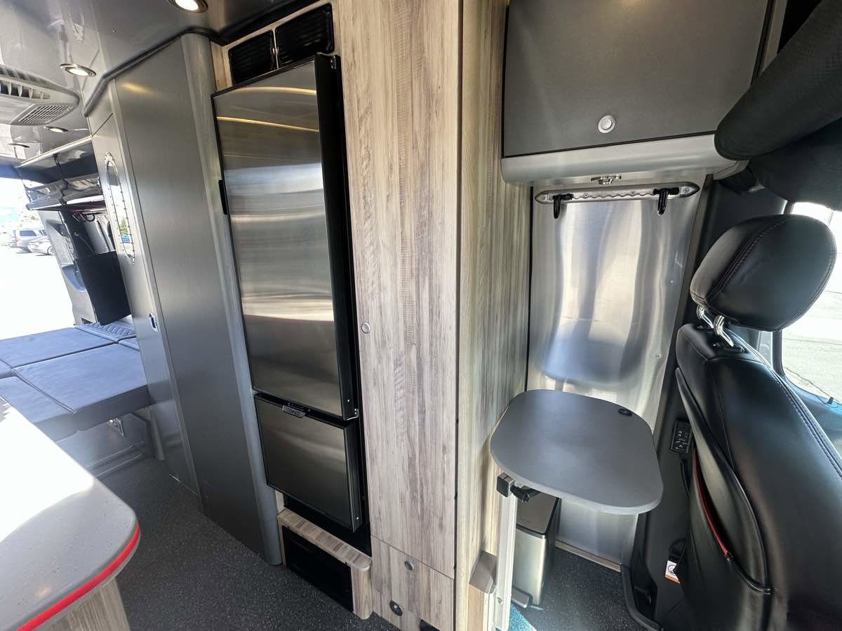 Used 2020 Mercedes-Benz Sprinter 3500 image 37