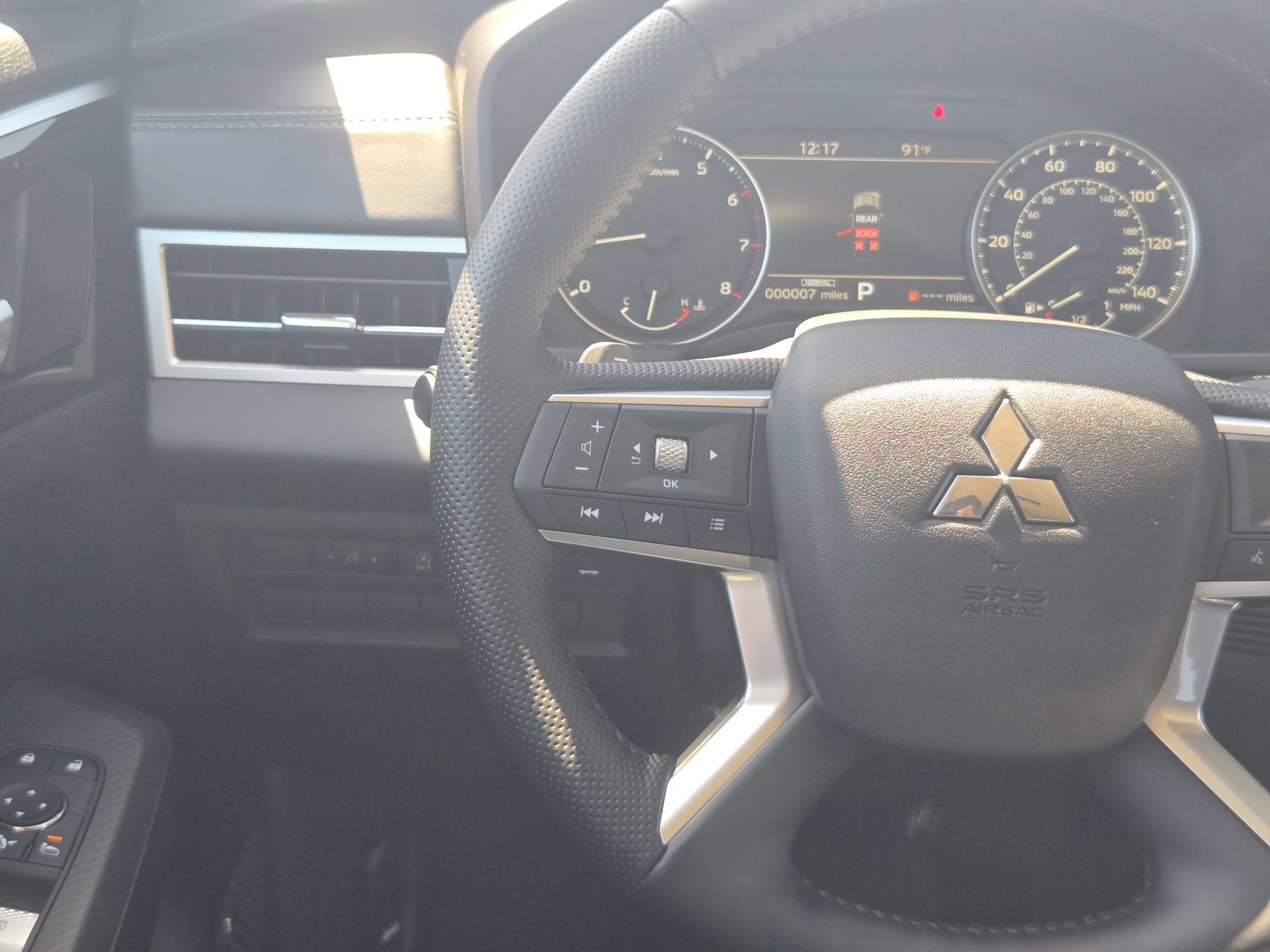 New 2026 Mitsubishi Outlander SE FWD image 18