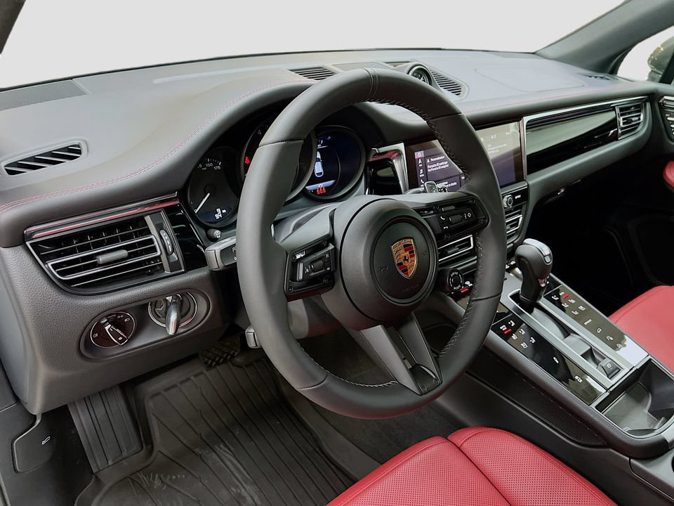 New 2026 Porsche Macan Turbo AWD/4WD image 4