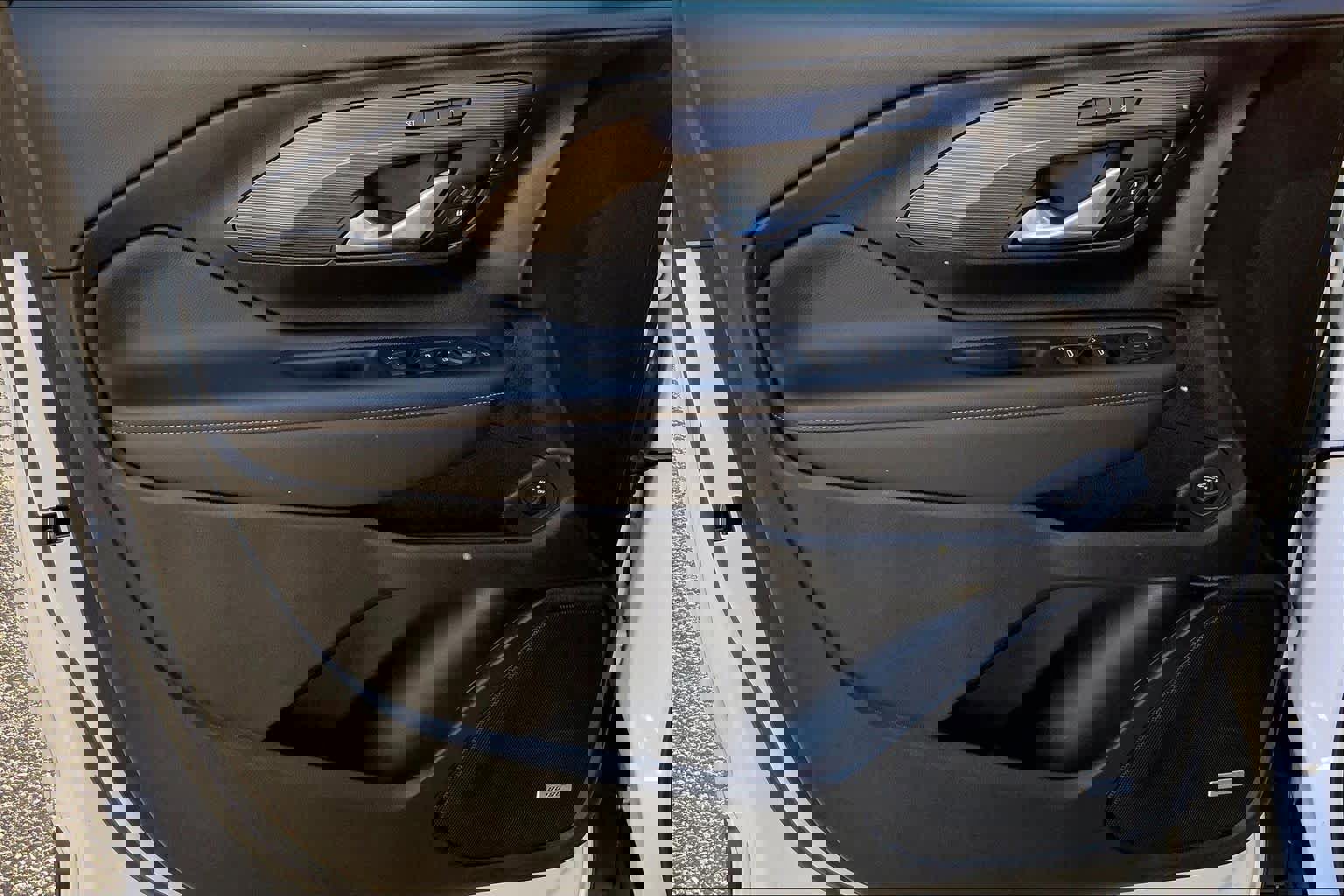 Used 2021 GMC Terrain SLT w/ Infotainment Package II image 22