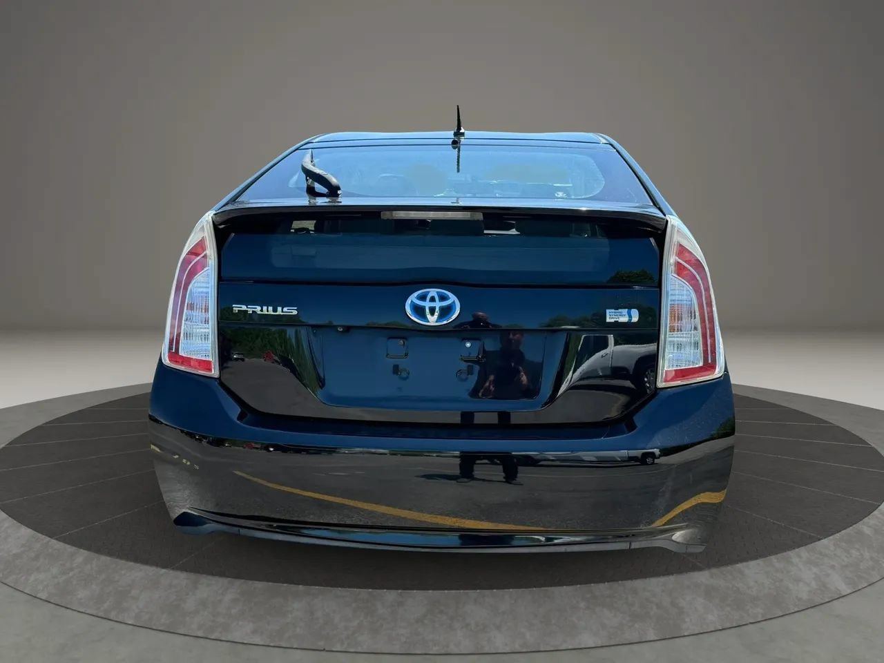 Used 2015 Toyota Prius Two FWD image 6