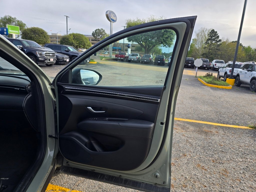 Used 2023 Hyundai Santa Cruz SEL Premium image 17